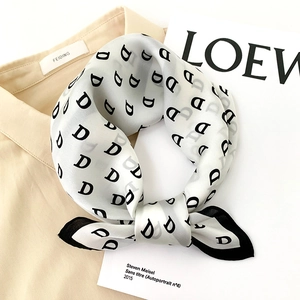 Mulberry Silk Square Scarf For Women Elegant Soft Silk Neck Scarf Fashion Retro Print Decorative Shawl Wrap Gift Scarf