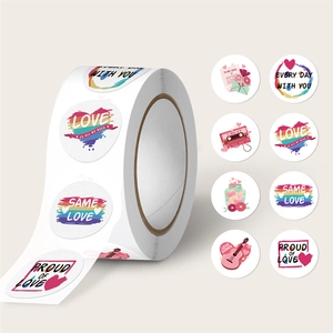 Round Decorative Stickers Rainbow Heart Pattern Self Adhesive Labels For Gift Packaging Envelope Sealing Love Theme
