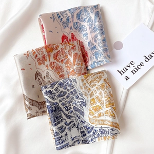 Foulards carrés en soie avec plans de villes vintage et imprimés architecturaux en 3 tons