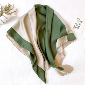 Foulard Quadrato Di Moda Sensazione Raso Raso Color Block Geometrico Elegante Protezione Solare Per Donne