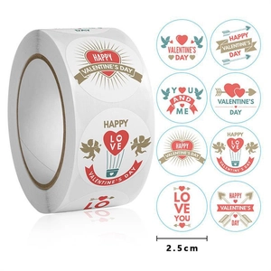 Detail of 2.5cm Valentine's Day roll stickers with heart and cupid decorative patterns