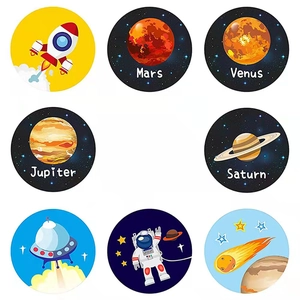 Rolle mit 500 Weltraum-Aufklebern für Kinder mit Planeten, Raketen und Astronauten