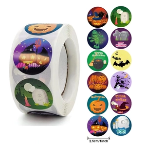 Halloween sticker roll with 2.5cm round pumpkin and ghost designs for gift sealing