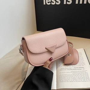 Sac Bandoulière Femme En Cuir PU Texture Litchi Avec Décoration Triangle Et Petit Porte-monnaie Style Décontracté Et Tendance