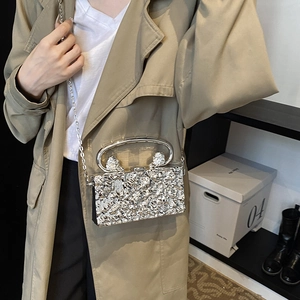 Silberne Handtasche aus Acryl mit Eisriss-Textur und Metallkette für Damen Mode
