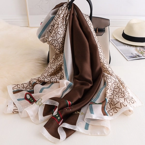 Elegant Women Imitation Satin Scarf Long Sunscreen Shawl Fashion Horse Chain Printed Wraps Lightweight Vintage