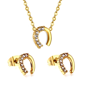 Elegante set di gioielli dorati a forma di U con collana e orecchini con cristalli chiari