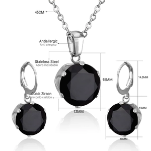 Detail of 6-prong black zircon jewelry set with necklace and earrings measurements
