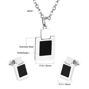 Detail of square black shell jewelry set with dimensions of necklace and earrings