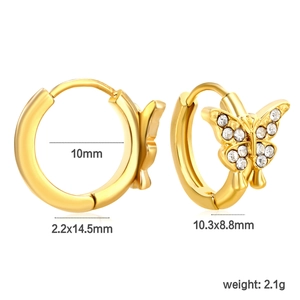 Détail des boucles d'oreilles papillon avec zircons blancs et mesures précises