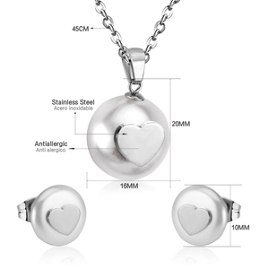 Specifiche dettagliate delle dimensioni del set collana e orecchini a cuore in acciaio