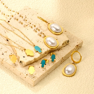 Bijoux En Acier Inoxydable Main De Hamsa Émail Künstliche Perle Collier Et Boucles D'oreilles Vintage Bohème Pour Femmes