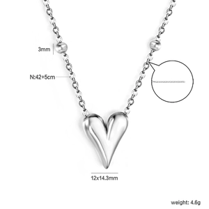 Dettagli della collana a cuore argento con lunghezza 42+5cm e ciondolo da 12x14,3mm