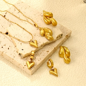Parure Bijoux Acier Inoxydable Plaqué Or 18K Pendentif Cœur Goutte Eau Collier Boucles D'oreilles Pour Femmes Minimaliste Irrégulier