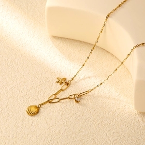 Collier en acier inoxydable doré avec pendentifs coquillage, étoile de mer et zircon