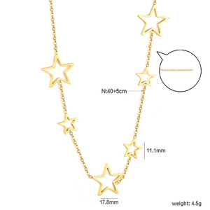 Detailed size specifications for 18K gold hollow star necklace showing 40+5cm length
