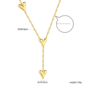 18k gold plated heart necklace with three 3D heart pendants and fine chain link details