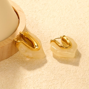 French vintage resin earrings with gold-plated irregular marble texture design
