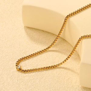 Elegant 18K gold-plated stainless steel box chain necklace with a bezel-set zircon pendant