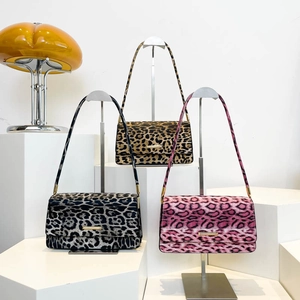 Women Leopard Print Underarm Bag PU Leather Retro Square Shoulder Bag With Gold Metal Buckle Chic Trendy Commuting