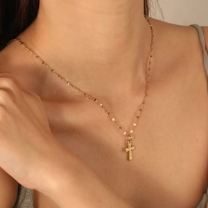 Cross Pendant Necklace 18K Gold Plated Stainless Steel Granular Textured Edge Retro Lip Chain Fashion For Women
