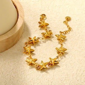 Bracciale a stelle in acciaio inossidabile placcato oro 18K con chiusura regolabile