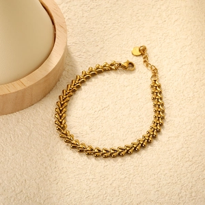 18K gold-plated stainless steel wheat link bracelet with heart charm and lobster clasp