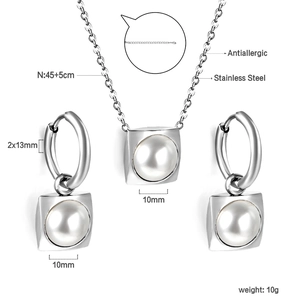Vue détaillée de l'ensemble bijoux perles 10mm avec chaîne en acier et spécifications