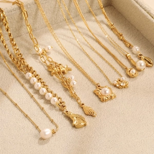 Collar de Perlas de Acero Inoxidable Chapado en Oro de 18K para Mujer Collar con Colgante de Cadena en Capas Vintage Regalo de Joyería Elegante