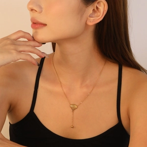 Collier multicouche en acier inoxydable plaqué or 18K avec pendentif coquillage et perles