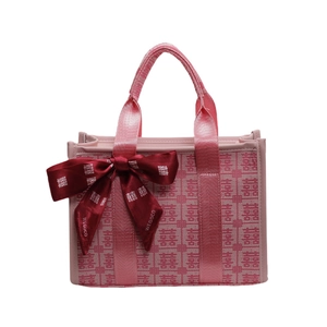 Borsa da sposa cinese rosa con motivo Xi intrecciato e dettaglio fiocco in raso rosso
