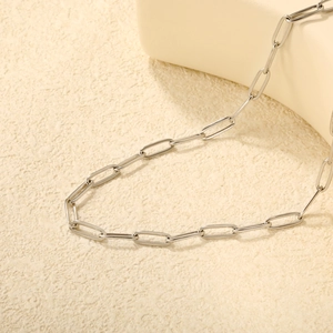 Collier chaîne trombone en acier inoxydable argenté poli avec maillons minimalistes