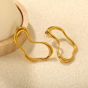 Boucles d'oreilles irrégulières en acier inoxydable plaqué or 18K au design évidé