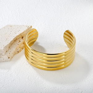 Minimalist 18K gold plated stainless steel open cuff bracelet with five-layer ribbed design
