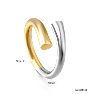 Detail view of two-tone gold and silver spiral ring showing 10mm width and 4g weight