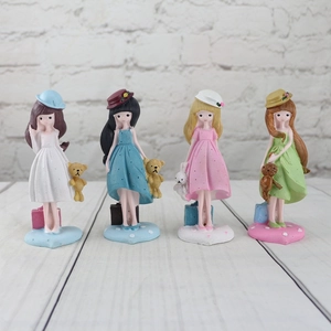 Cute Girl Figurine Resin Heart Base Teddy Bear Rabbit Kawaii Desktop Decor Statue Home Ornament Gift For Kids Girls