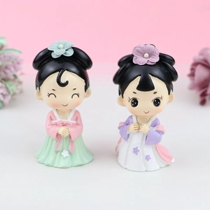 Cute resin princess figurines in Hanfu outfits for Chinese style cake decoration