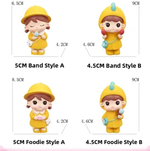 Size details for yellow cartoon figurines including band and foodie style doll models