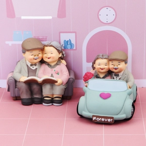 Elderly Couple Figurines Resin Grandpa And Grandma Statues Anniversary Wedding Gift Cake Topper Home Desktop Decor Love