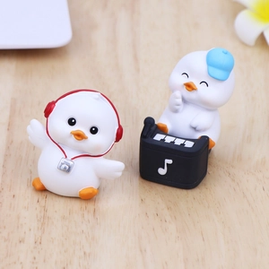 Cute resin duck figurines set with headphones and piano for desk and car decoration