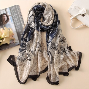 Écharpe Femme Élégante Imprimé Paisley Rétro Ethnique Floral Satin Faux Satin Châle Léger Doux Enveloppement Décoratif