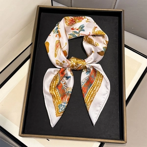 French Style Butterfly Print Square Scarf Polyester Satin Texture Vintage Insect Pattern Elegant Neck Head Accessory Women