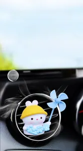 Désodorisant voiture lapin avec moulin à vent rotatif et chapeau de soleil