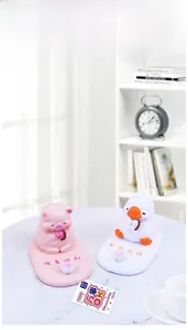 Cute resin pig and duck phone stands with lucky slogans for desk decoration