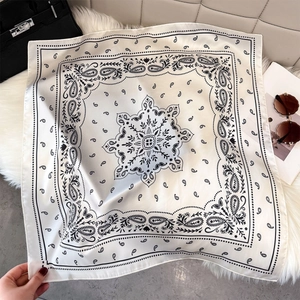 Paisley Print Square Scarf For Women Vintage Imitation Satin Satin Neck Wrap Retro Bohemian Hair Accessories Lightweight