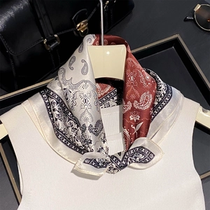 Elegante Foulard Quadrato 100% Raso Di Gelso Stampa Paisley Moda Sciarpa Da Collo Accessorio Donna