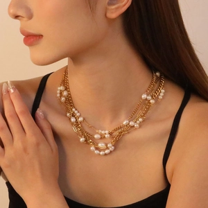 Collier Perles D'eau Douce Acier Inoxydable Plaqué Or 18K Chaîne Choker Bijoux Élégants Pour Femmes