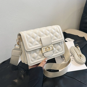 Borsa a Tracolla da Donna in Pelle PU Trapuntata Grande Capacità Piccola Borsa a Spalla Quadrata Con Tracolla Larga Fibbia a V Oro