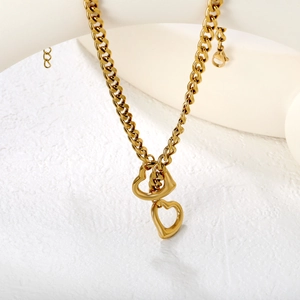 18K gold-plated stainless steel chunky necklace with dual heart pendants and lobster clasp