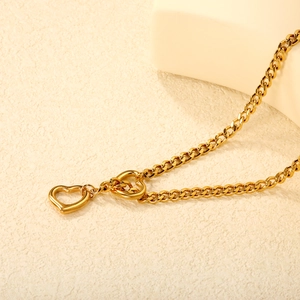 Klassische 18K vergoldete Panzerkette mit elegantem hohlem Herzanhänger für Damen